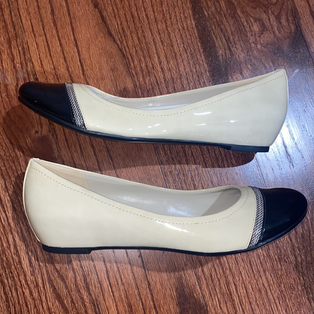 Naturalizer Shoes - Picture 2 of 4